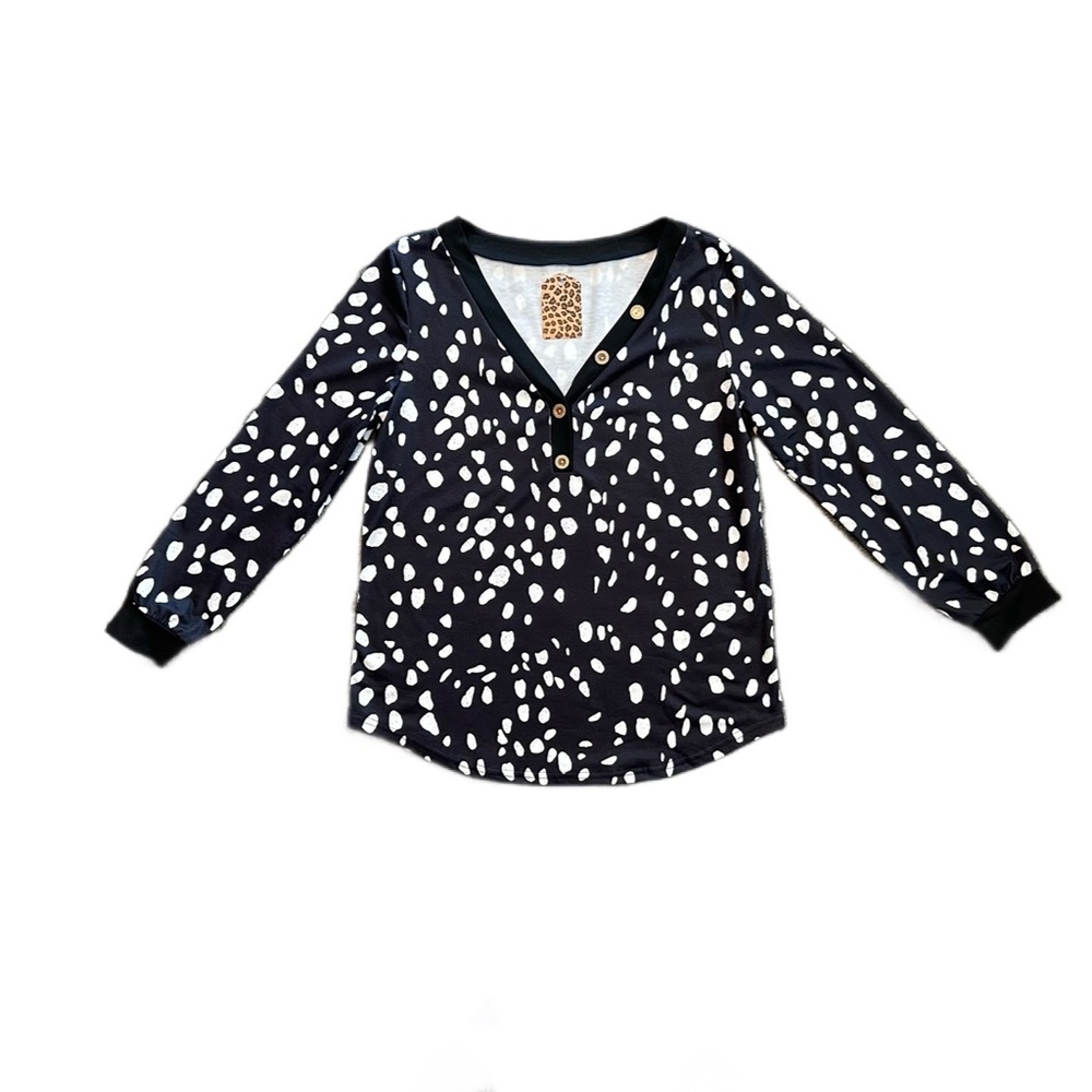 ⭐️Boutique Talia long sleeve black top with white polka dots size large NEW